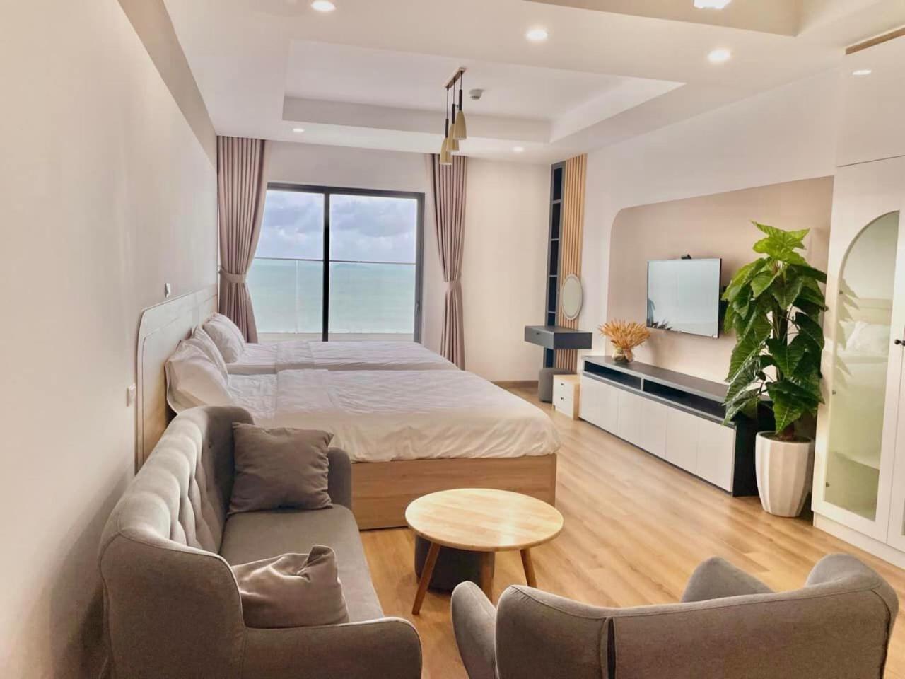 Tms Beachfront Apartment Quy Nhon Bay Bagian luar foto
