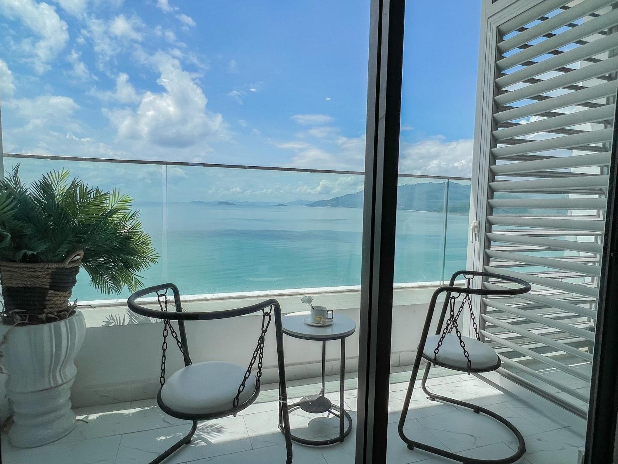Tms Beachfront Apartment Quy Nhon Bay Bagian luar foto