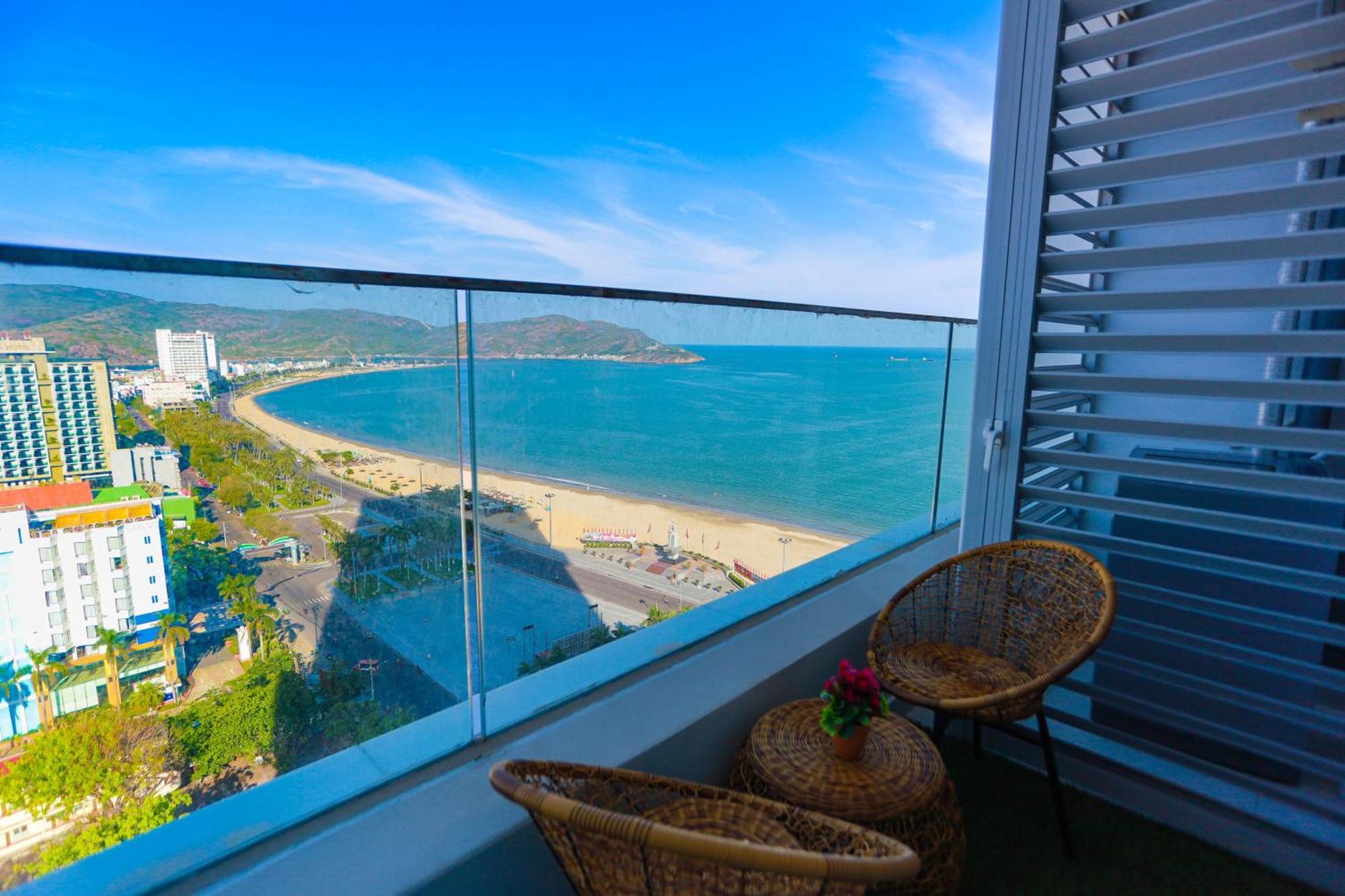 Tms Beachfront Apartment Quy Nhon Bay Bagian luar foto